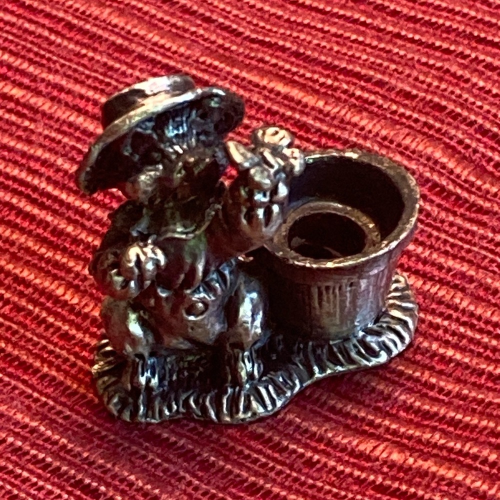 Peter Rabbit Pewter Birthday Candle Holders - Picture 5 of 12